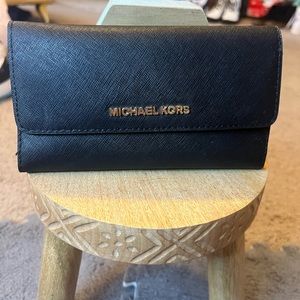 MICHAEL KORS WALLET!
